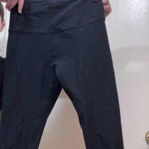 Beyond Yoga Charcoal Leggings